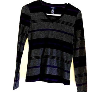 Chaps Gray Striped Long Sleeve V-Neck Top Women’s Medium Cotton Blend